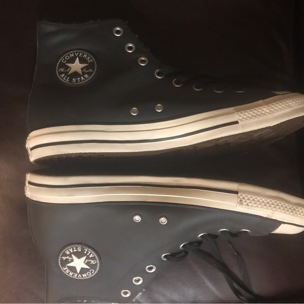 Chuck Taylor hi-top converse All Stars NEW